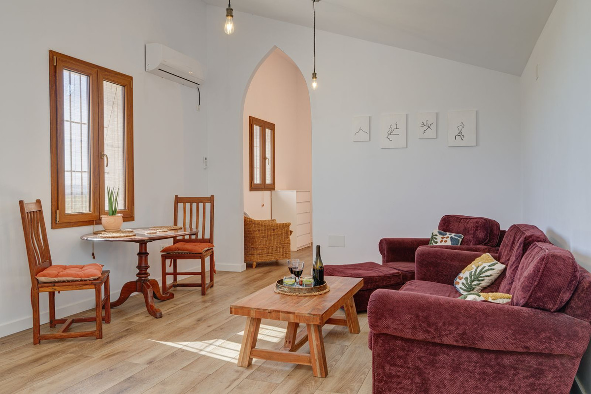 Se vende Finca - Cortijo de 5 dormitorios en Costa Del Sol, Málaga, España