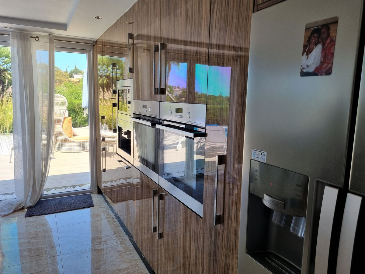 5 Bed Townhouse for sale in Elviria Costa Del Sol, Málaga, Spain