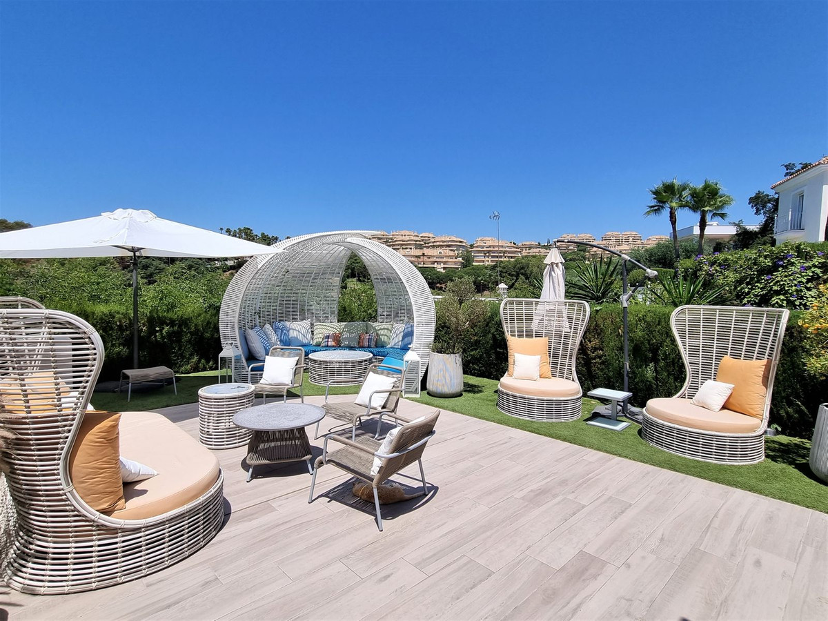 5 Bed Townhouse for sale in Elviria Costa Del Sol, Málaga, Spain
