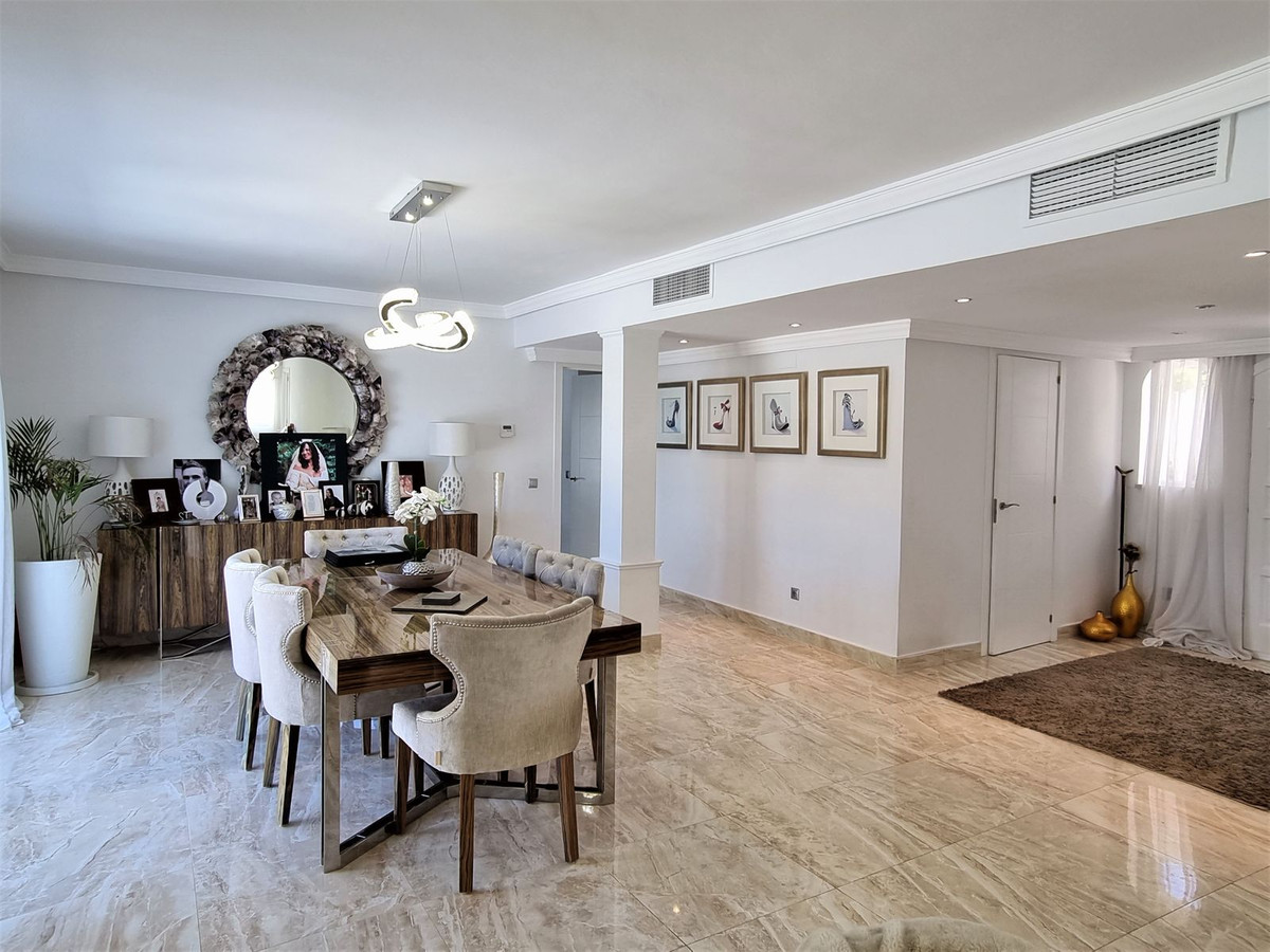 5 Bed Townhouse for sale in Elviria Costa Del Sol, Málaga, Spain