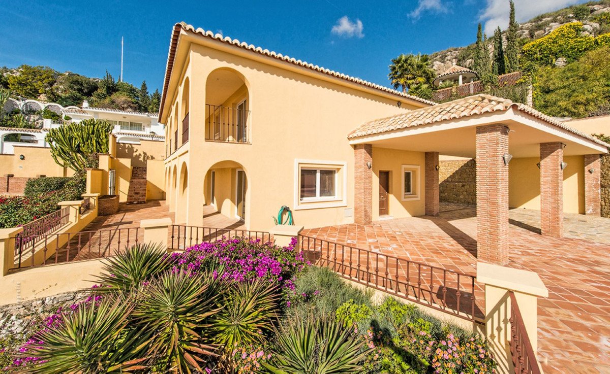 4 Bed Townhouse for sale in Benalmadena Costa Del Sol, Málaga, Spain