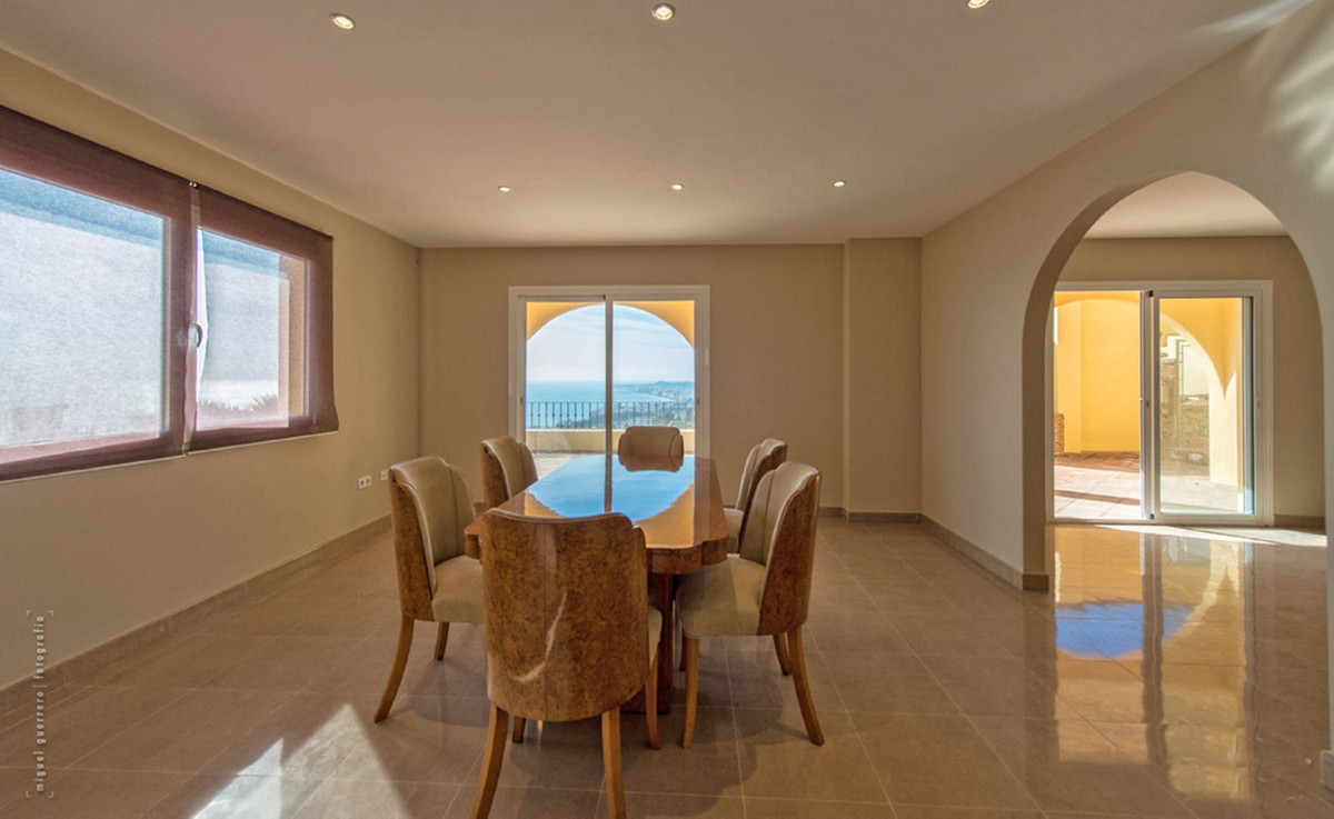 4 Bed Townhouse for sale in Benalmadena Costa Del Sol, Málaga, Spain