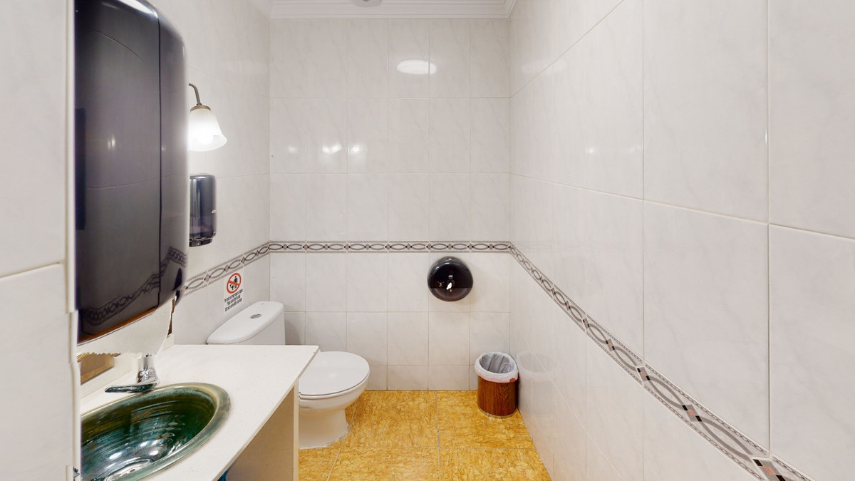 13 Bed Townhouse for sale in Caleta De Vélez Costa Del Sol East, Málaga, Spain