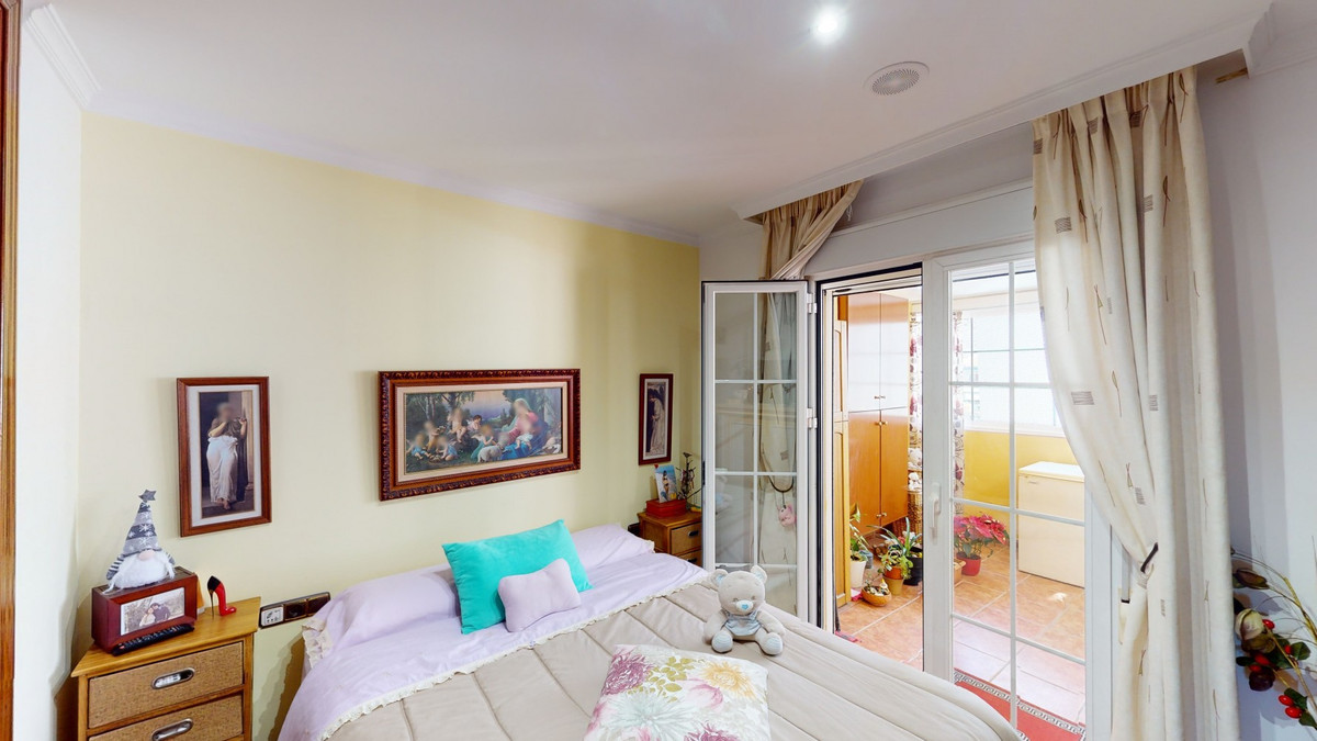 13 Bed Townhouse for sale in Caleta De Vélez Costa Del Sol East, Málaga, Spain