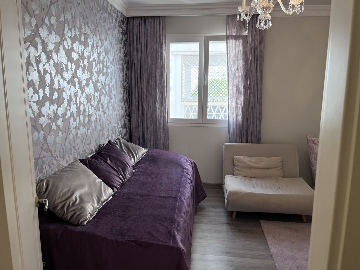 2 Bed Apartment for sale in Puerto Banús Costa Del Sol, Málaga, Spain