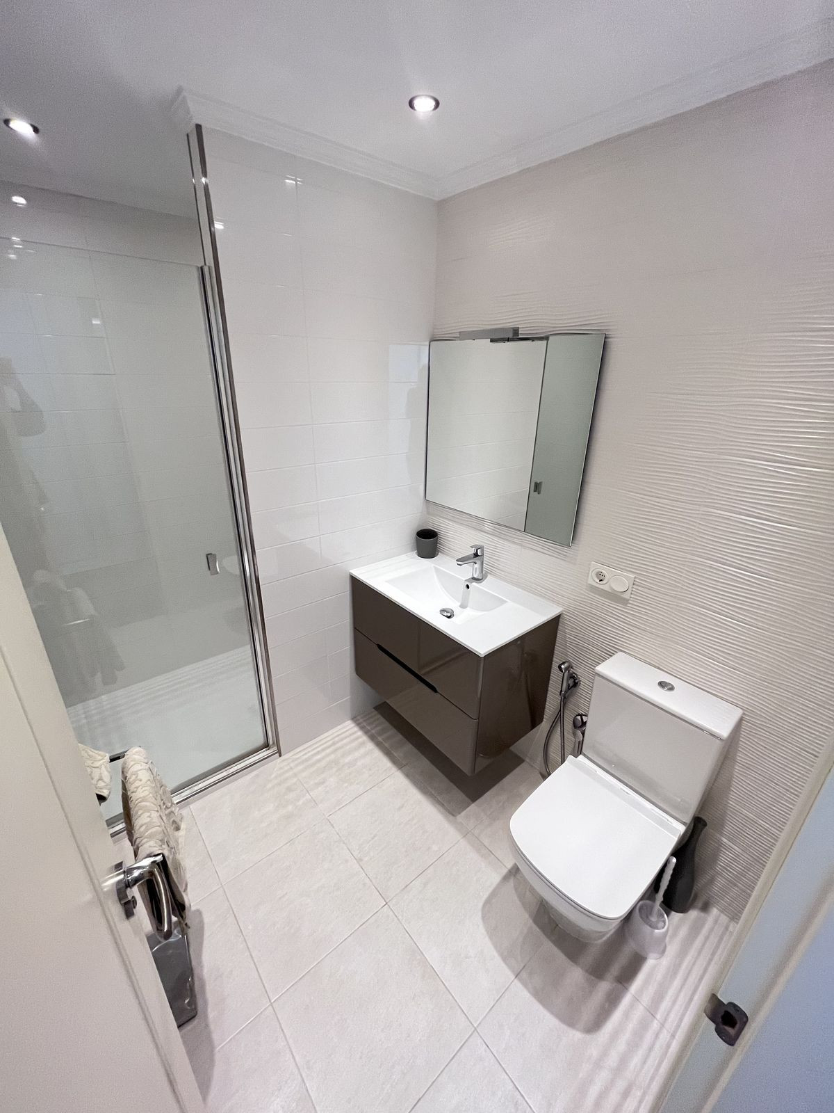 2 Bed Apartment for sale in Puerto Banús Costa Del Sol, Málaga, Spain