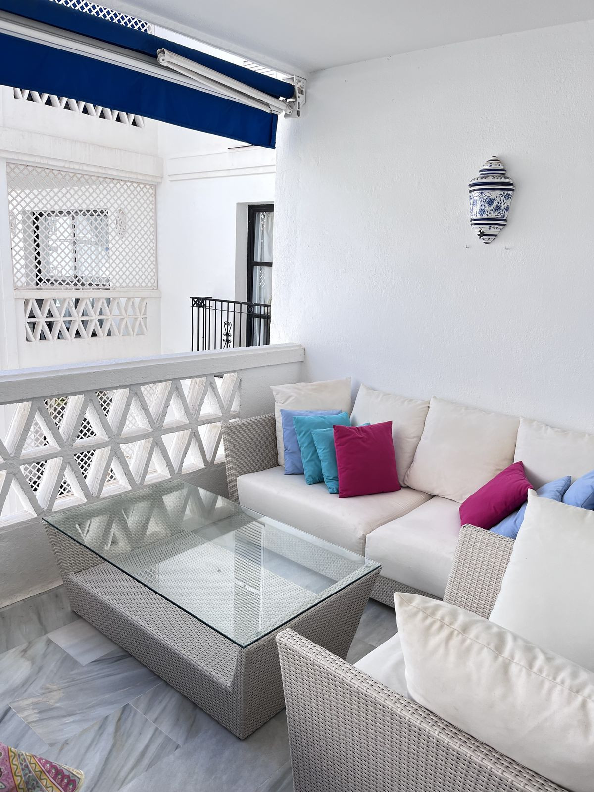 2 Bed Apartment for sale in Puerto Banús Costa Del Sol, Málaga, Spain