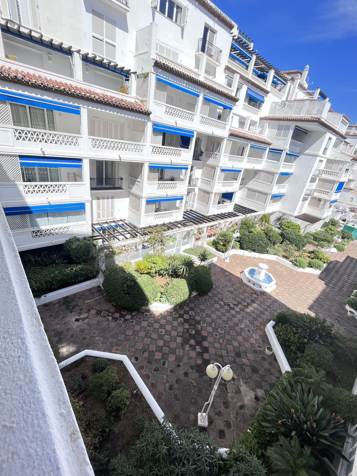2 Bed Apartment for sale in Puerto Banús Costa Del Sol, Málaga, Spain