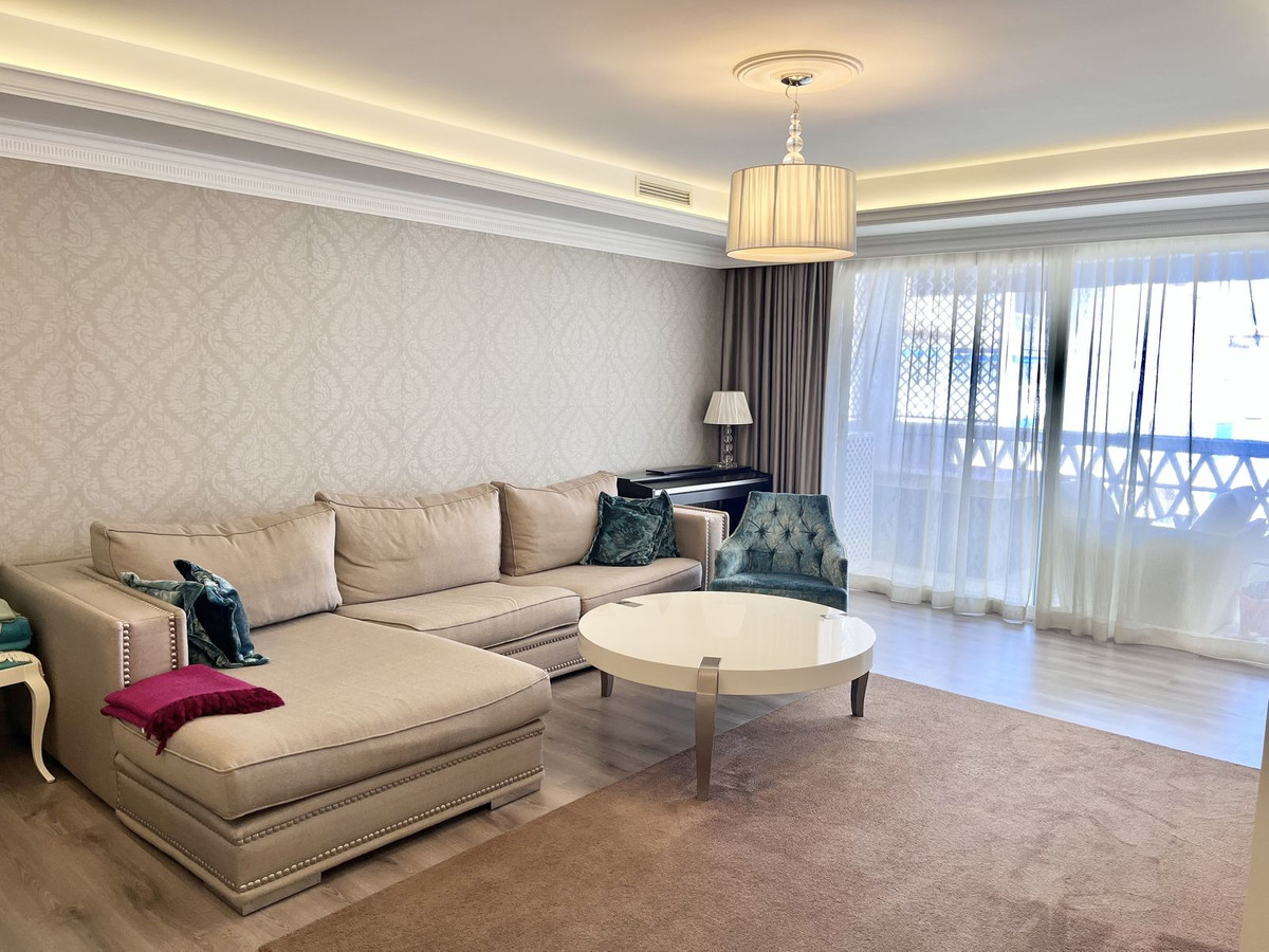 2 Bed Apartment for sale in Puerto Banús Costa Del Sol, Málaga, Spain