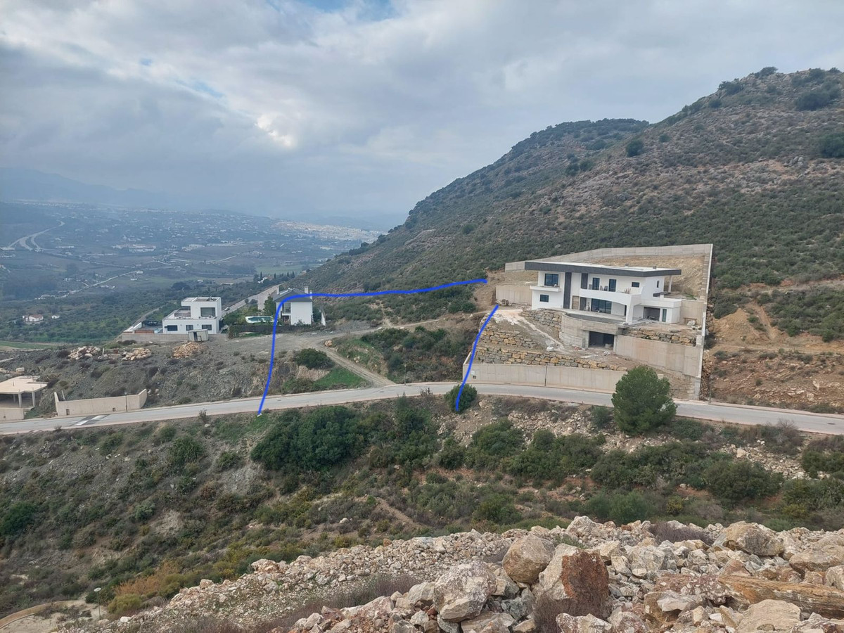 Se vende Terreno Urbano  en Costa Del Sol, Málaga, España