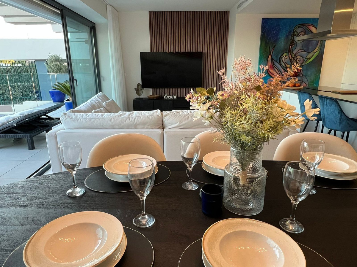 Se vende Apartamento Planta Media de 3 dormitorios en Costa Del Sol, Málaga, España