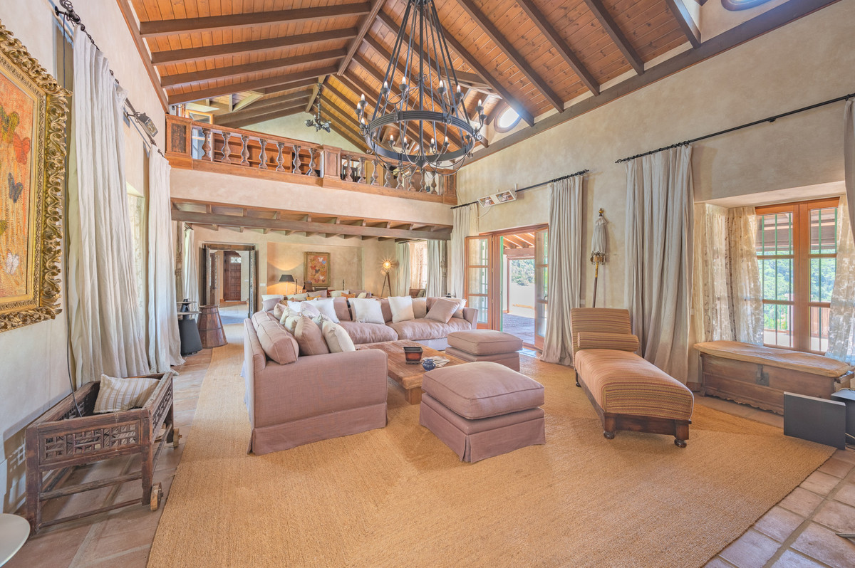 Se vende Villa - Chalet de 10 dormitorios en Costa Del Sol, Málaga, España