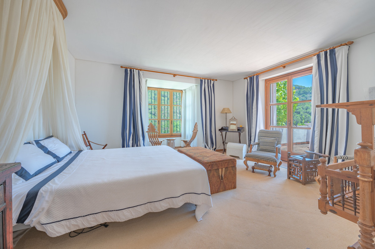 Se vende Villa - Chalet de 10 dormitorios en Costa Del Sol, Málaga, España
