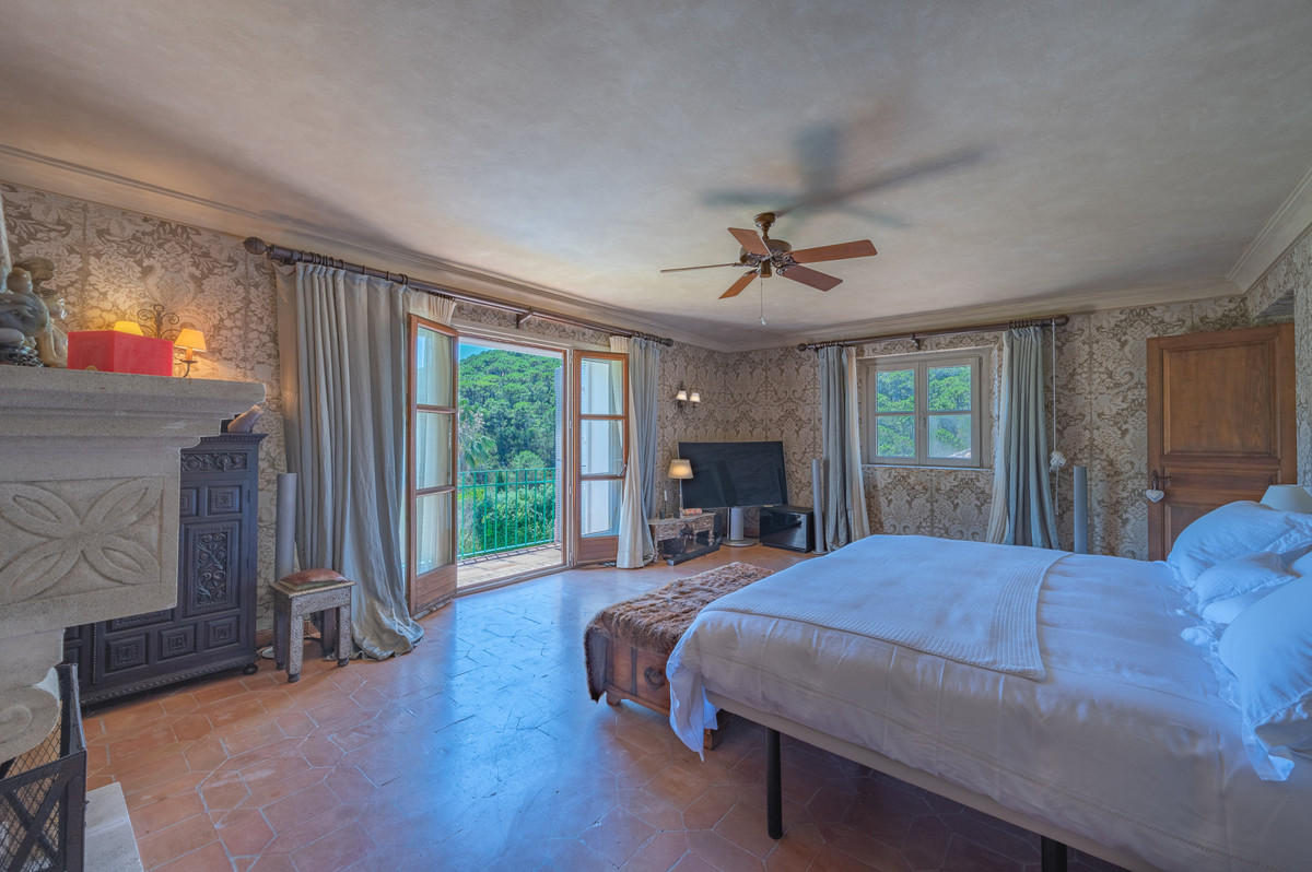 Se vende Villa - Chalet de 10 dormitorios en Costa Del Sol, Málaga, España