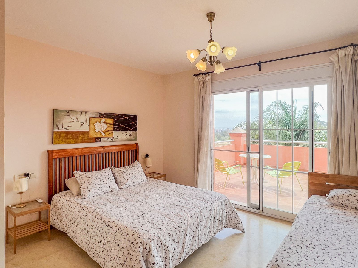 4 Bed Townhouse for sale in Cerros Del Aguila Costa Del Sol, Málaga, Spain