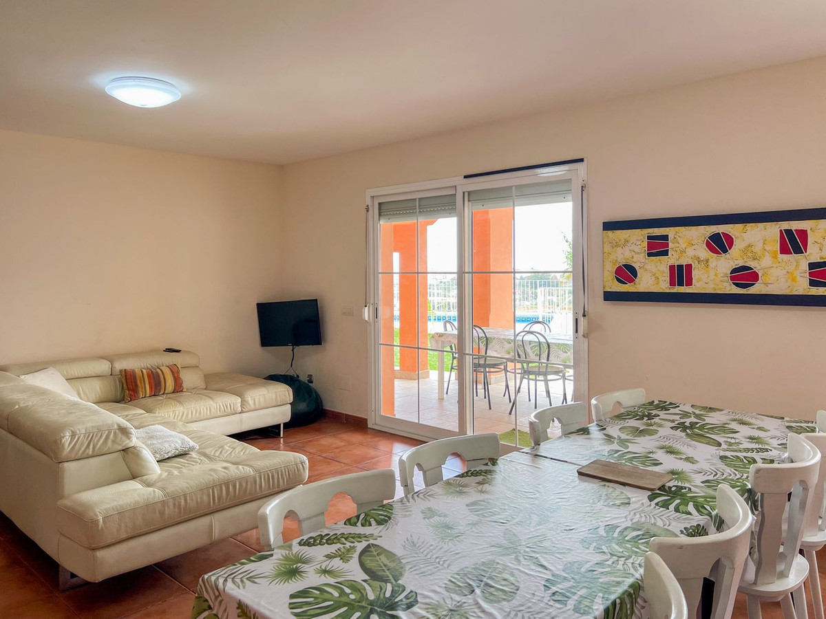 4 Bed Townhouse for sale in Cerros Del Aguila Costa Del Sol, Málaga, Spain
