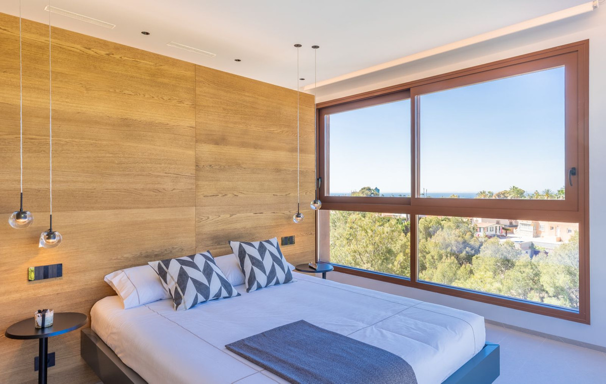 4 Bed Townhouse for sale in La Nucia Costa Blanca, Alicante, Spain