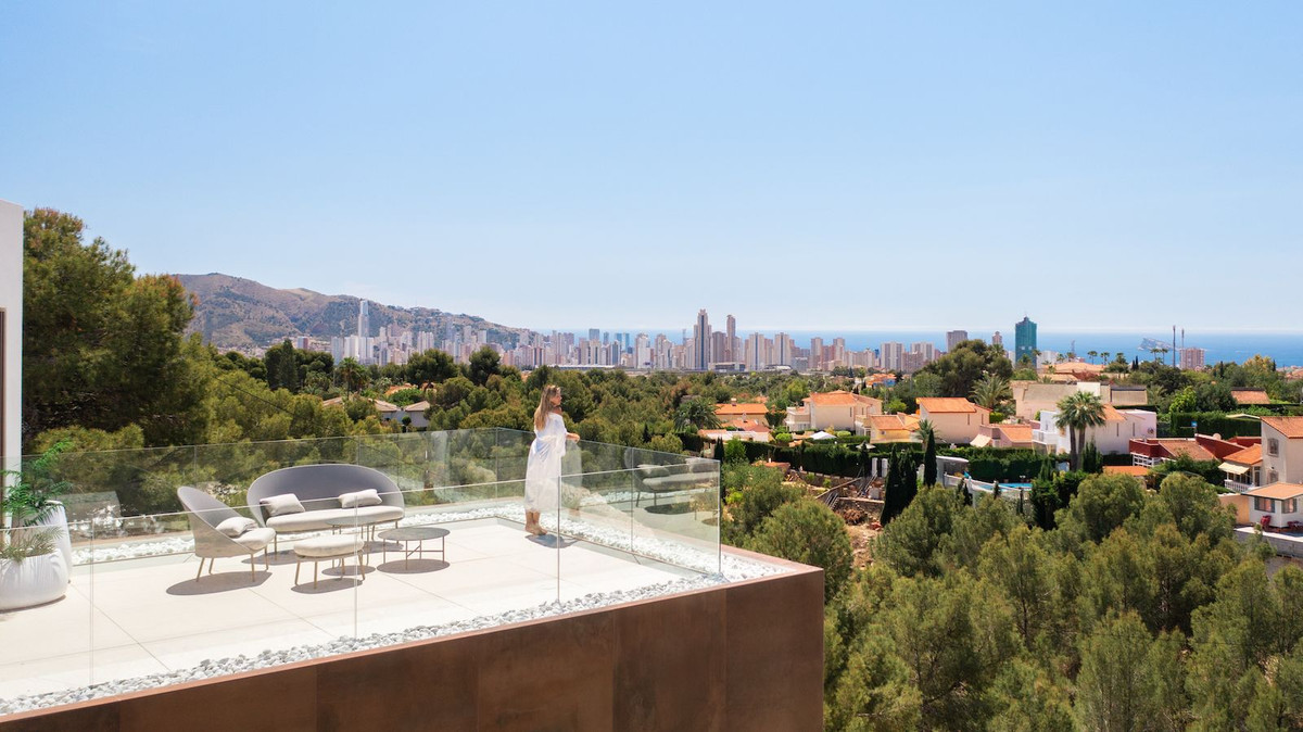 4 Bed Townhouse for sale in La Nucia Costa Blanca, Alicante, Spain