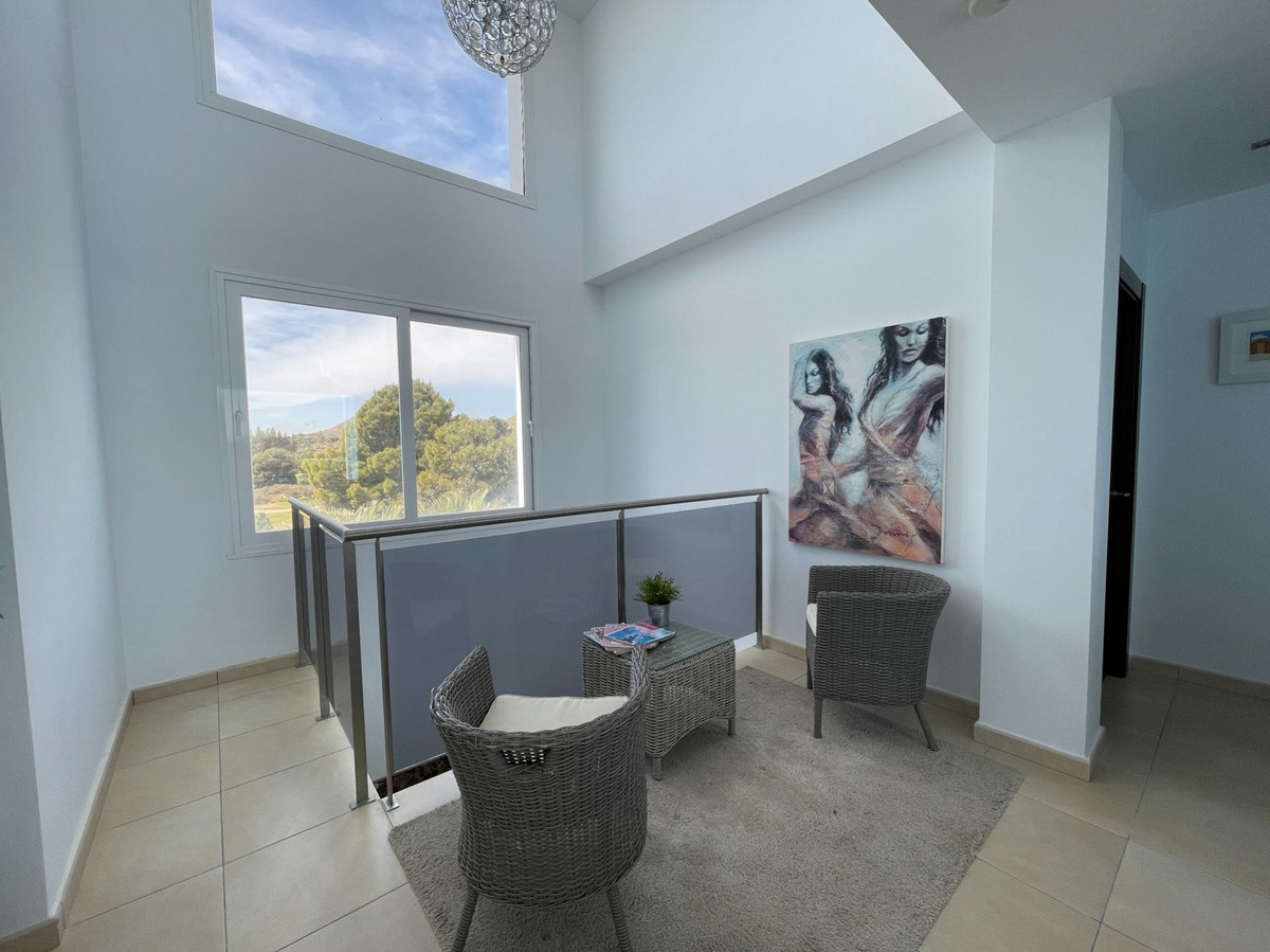 6 Bed Townhouse for sale in Monforte Del Cid Costa Blanca, Alicante, Spain
