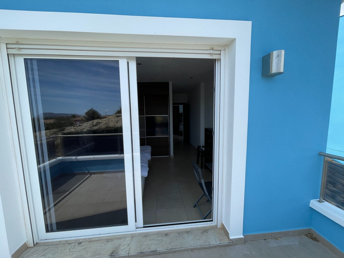 6 Bed Townhouse for sale in Monforte Del Cid Costa Blanca, Alicante, Spain