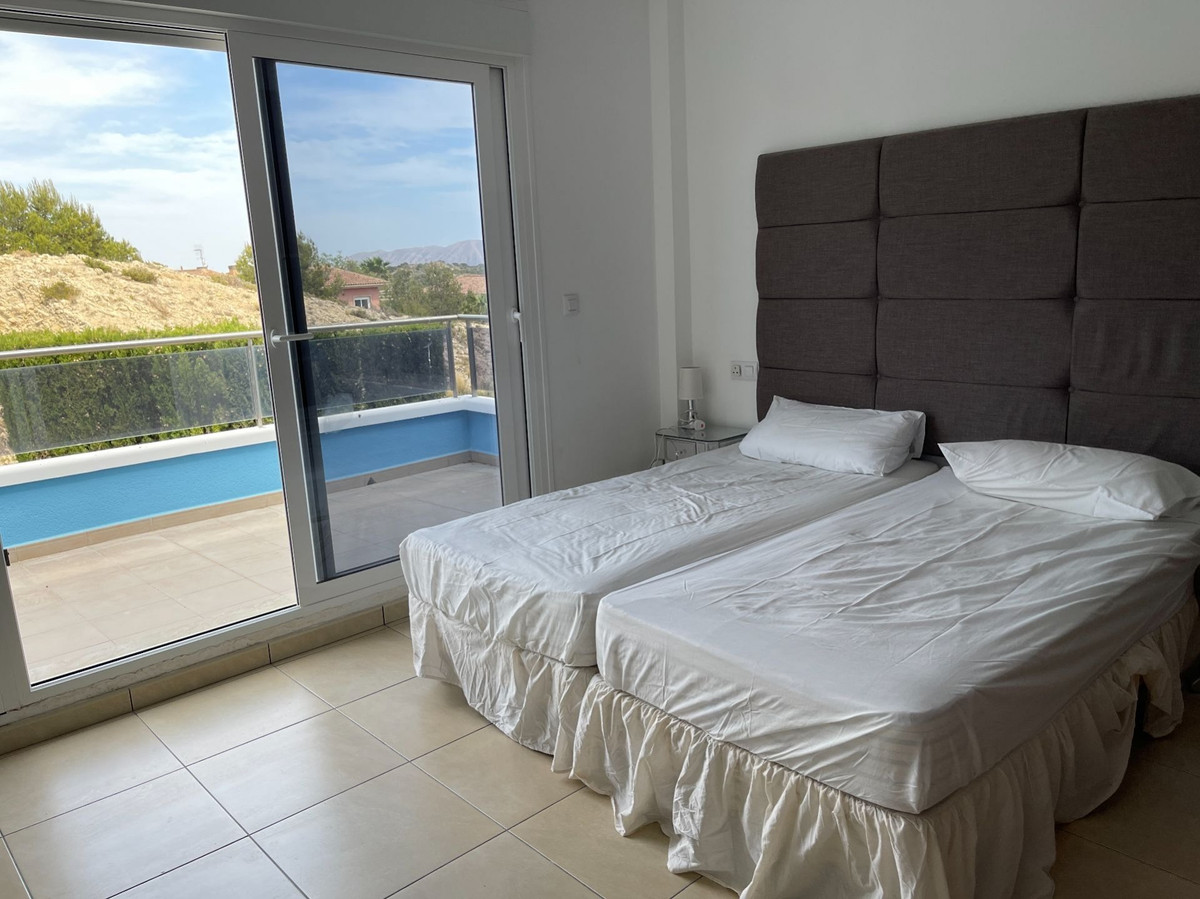 6 Bed Townhouse for sale in Monforte Del Cid Costa Blanca, Alicante, Spain