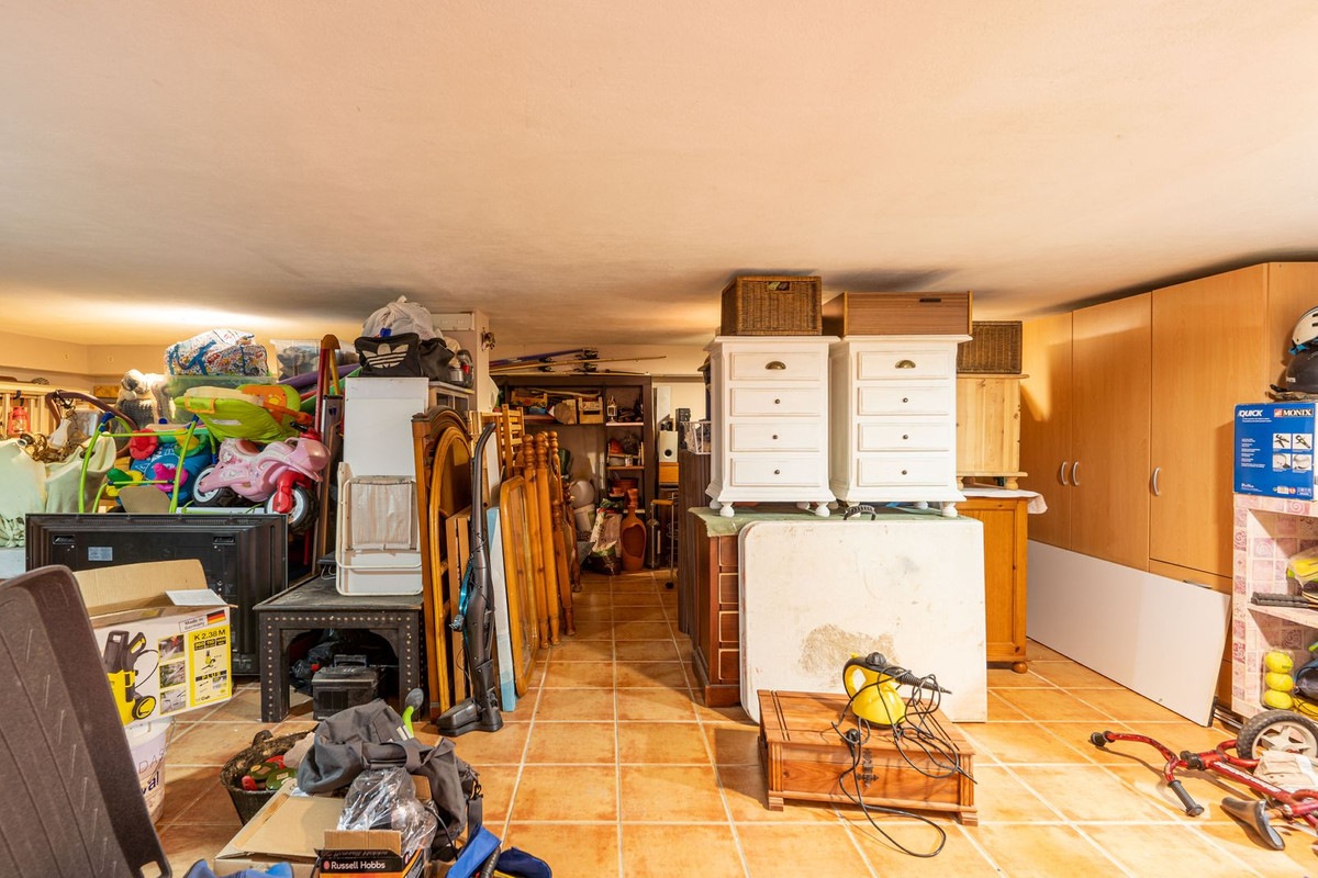 3 Bed Townhouse for sale in Cancelada Costa Del Sol, Málaga, Spain