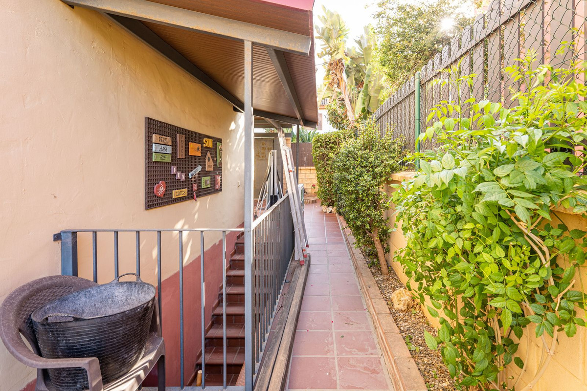 3 Bed Townhouse for sale in Cancelada Costa Del Sol, Málaga, Spain