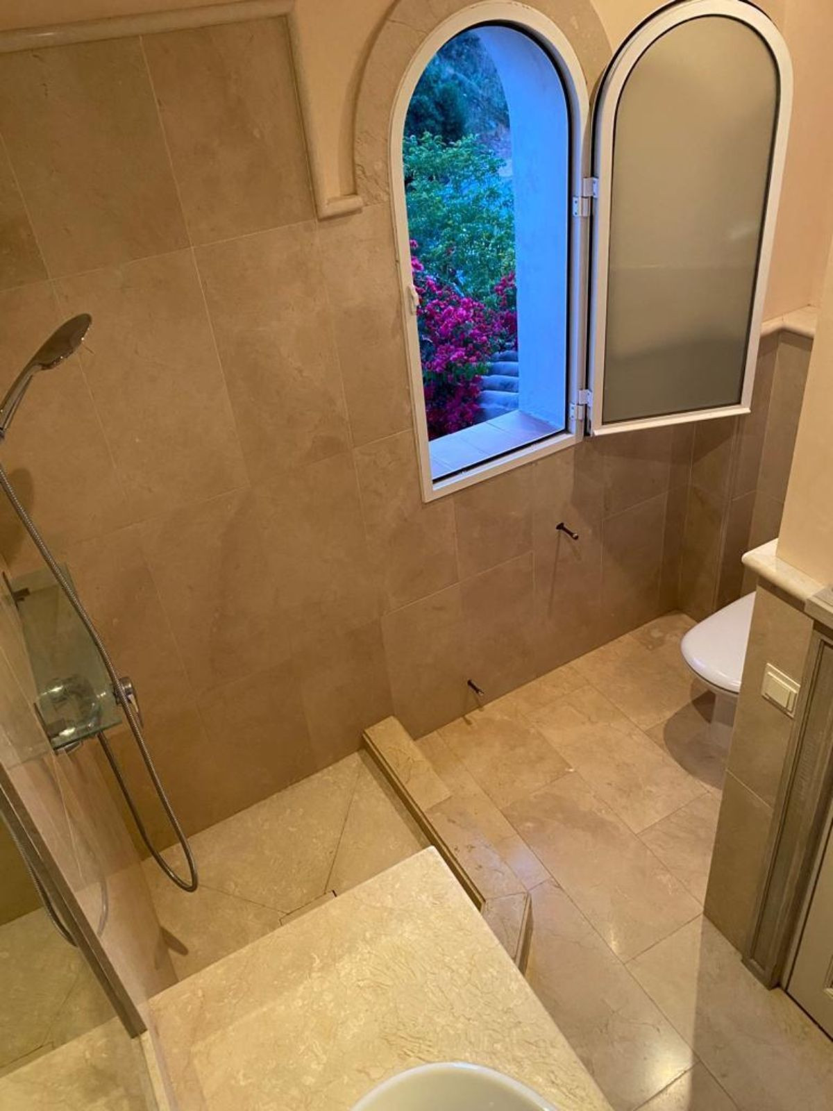6 Bed Townhouse for sale in Manilva Costa Del Sol, Málaga, Spain