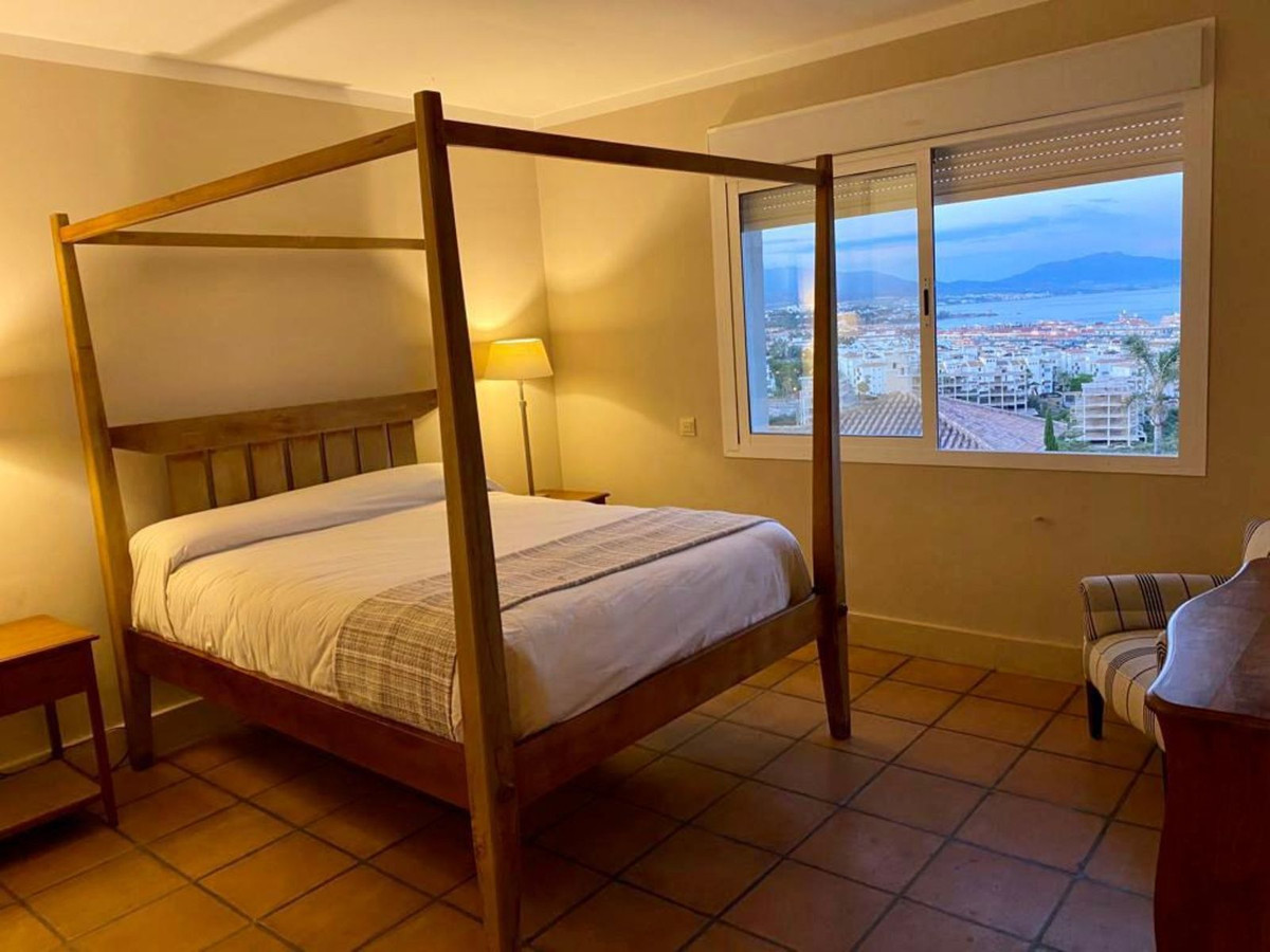 6 Bed Townhouse for sale in Manilva Costa Del Sol, Málaga, Spain