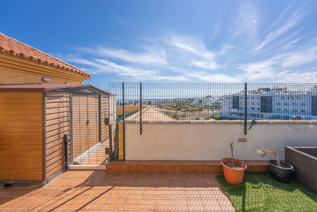 3 Bed Apartment for sale in Fuengirola Costa Del Sol, Málaga, Spain
