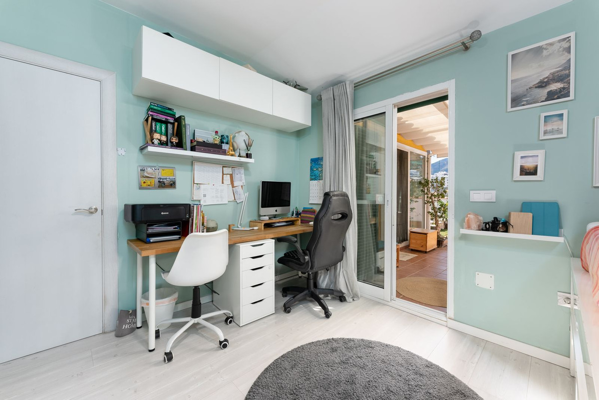 3 Bed Apartment for sale in Fuengirola Costa Del Sol, Málaga, Spain