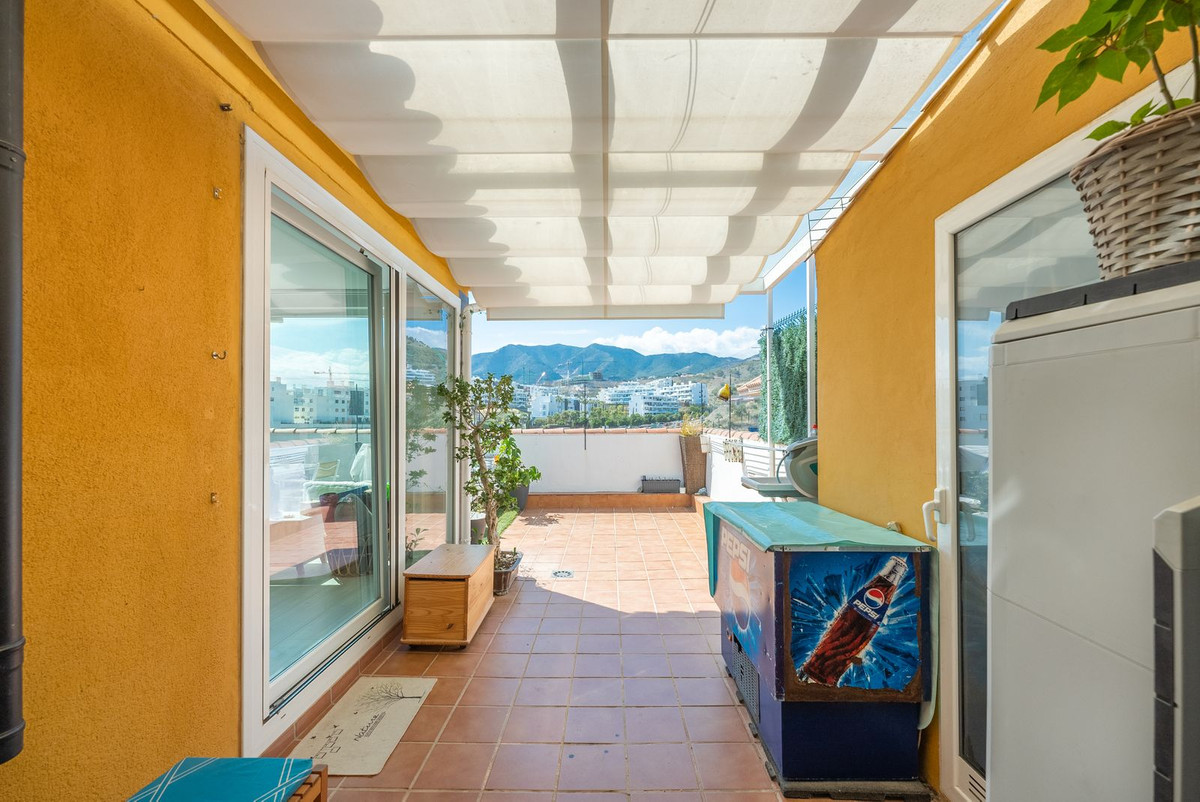 3 Bed Apartment for sale in Fuengirola Costa Del Sol, Málaga, Spain