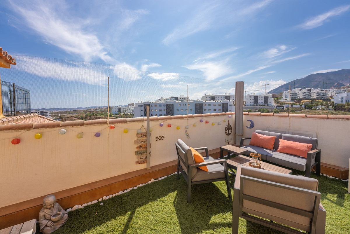 3 Bed Apartment for sale in Fuengirola Costa Del Sol, Málaga, Spain
