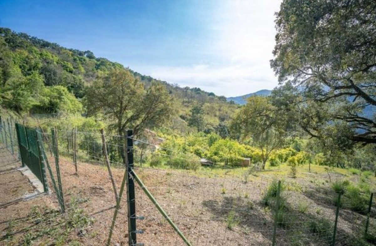 Se vende Terreno Rustico de 2 dormitorios en Costa Del Sol, Málaga, España
