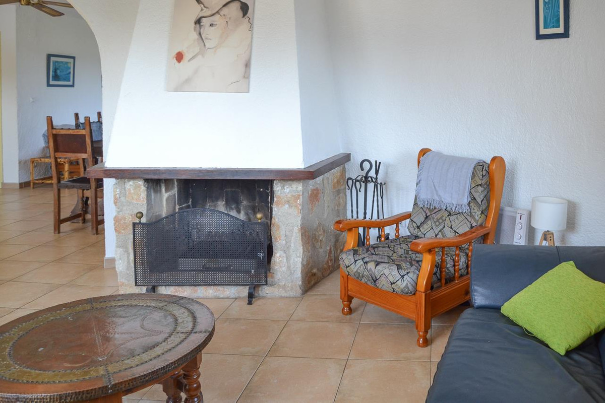 Se vende Villa - Chalet de 6 dormitorios en Costa Blanca, Alicante, España