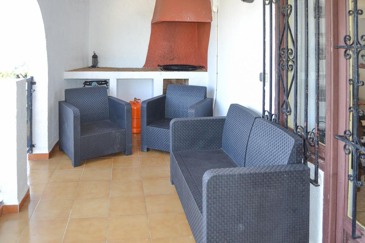 Se vende Villa - Chalet de 6 dormitorios en Costa Blanca, Alicante, España