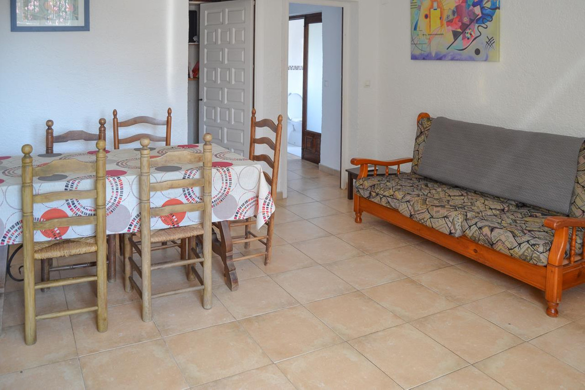 Se vende Villa - Chalet de 6 dormitorios en Costa Blanca, Alicante, España