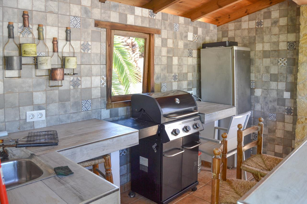 Se vende Villa - Chalet de 6 dormitorios en Costa Blanca, Alicante, España