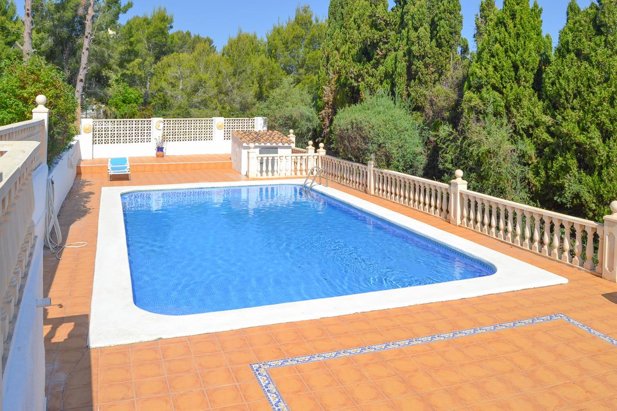 Se vende Villa - Chalet de 6 dormitorios en Costa Blanca, Alicante, España
