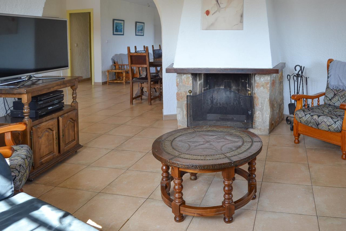 Se vende Villa - Chalet de 6 dormitorios en Costa Blanca, Alicante, España