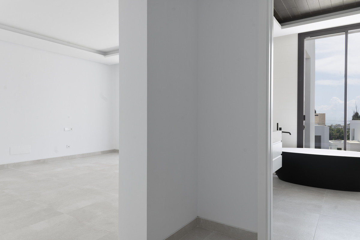 Se vende Villa - Chalet de 4 dormitorios en Costa Del Sol, Málaga, España