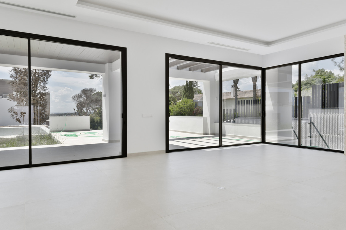 Se vende Villa - Chalet de 4 dormitorios en Costa Del Sol, Málaga, España