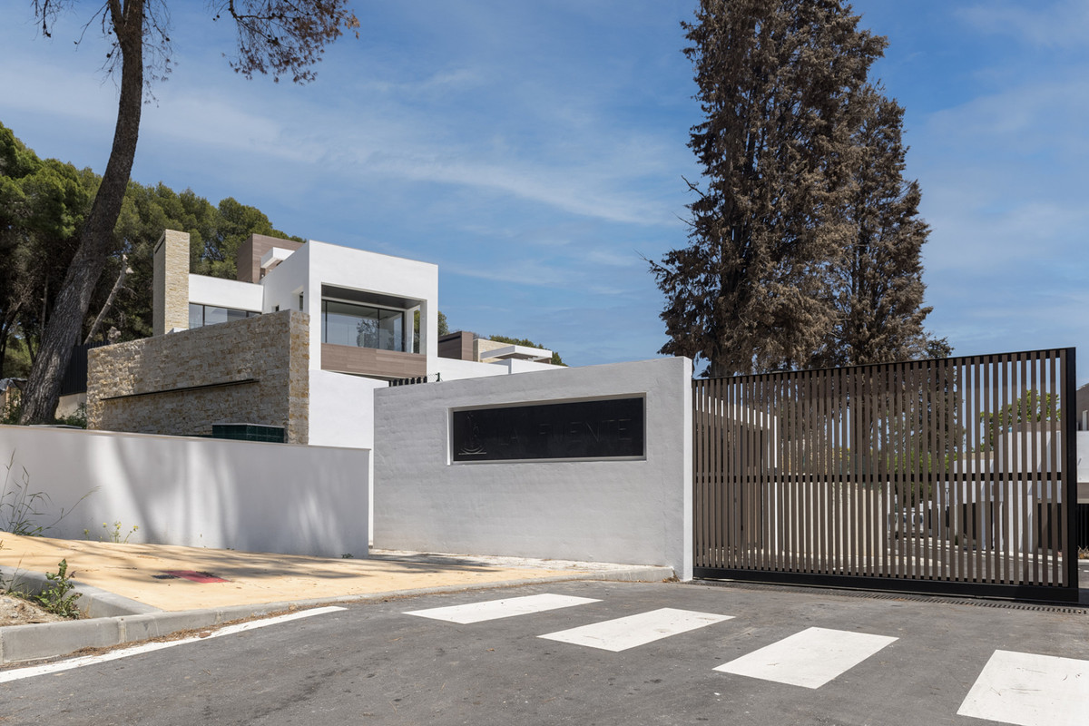 Se vende Villa - Chalet de 4 dormitorios en Costa Del Sol, Málaga, España