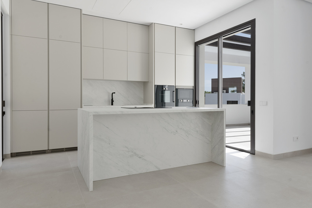 Se vende Villa - Chalet de 4 dormitorios en Costa Del Sol, Málaga, España