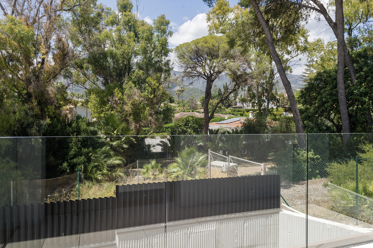Se vende Villa - Chalet de 4 dormitorios en Costa Del Sol, Málaga, España