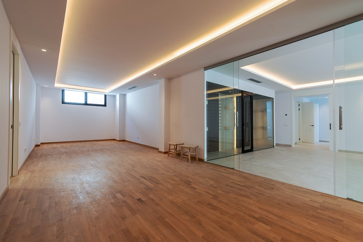 Se vende Villa - Chalet de 4 dormitorios en Costa Del Sol, Málaga, España