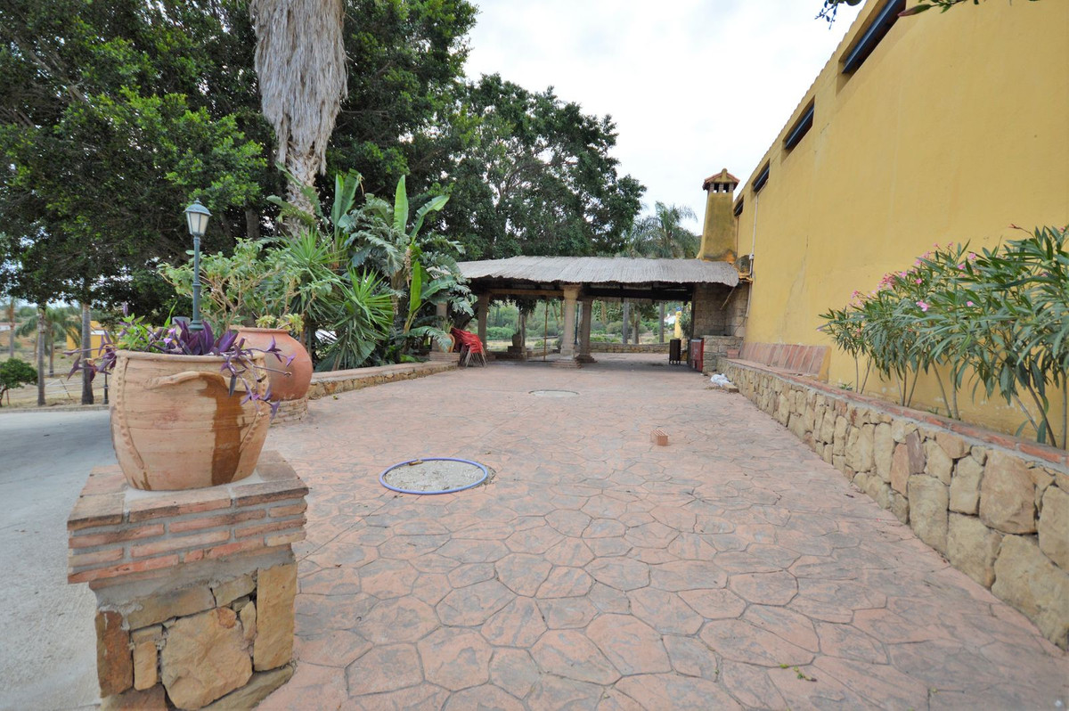 9 Bed Townhouse for sale in Mijas Costa Del Sol, Málaga, Spain