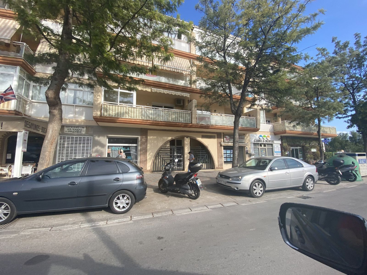 Se vende Aparcamiento  en Costa Del Sol, Málaga, España