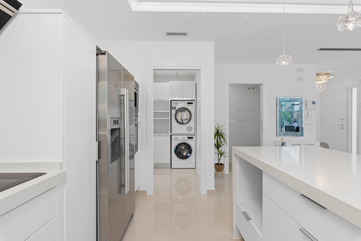 5 Bed Townhouse for sale in San Miguel De Salinas Costa Blanca, Alicante, Spain