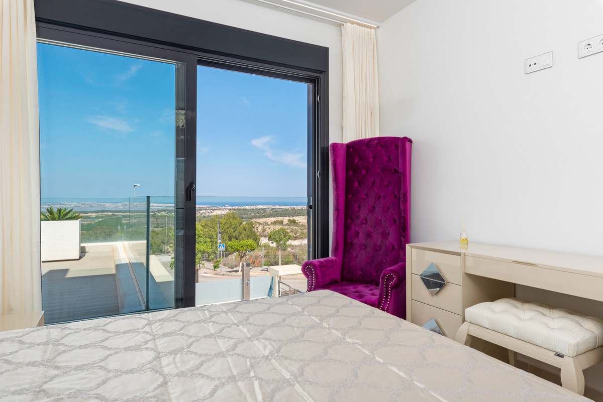 5 Bed Townhouse for sale in San Miguel De Salinas Costa Blanca, Alicante, Spain